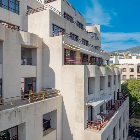 Avenida Arriaga 405 Funchal (Madeira)