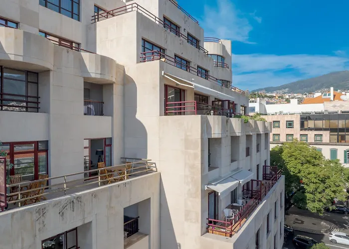 Avenida Arriaga 405 Funchal (Madeira)